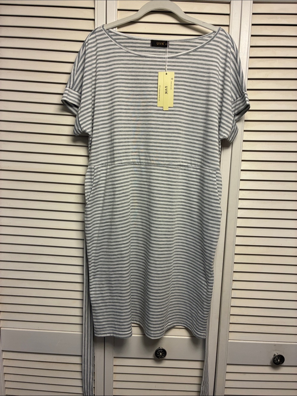 UVN Striped Short Sleeve Shift Dress in Gray & White